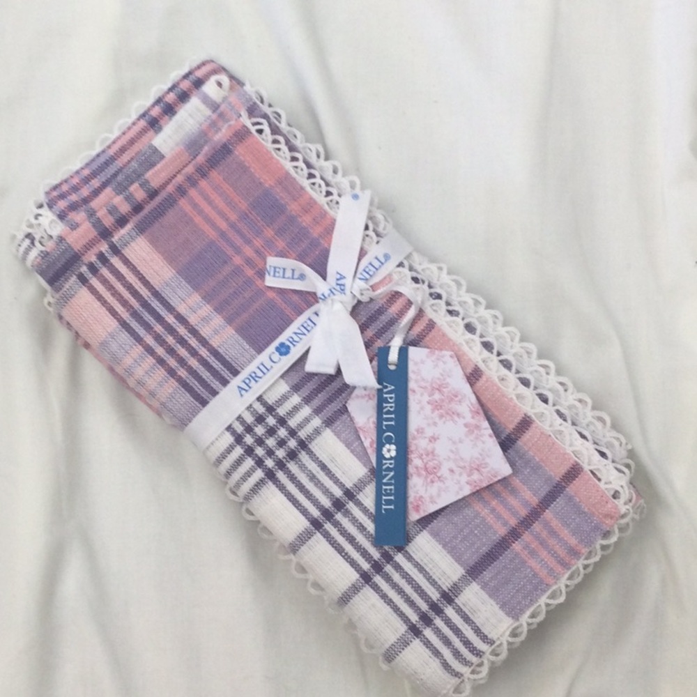 April Cornell Napkins. - Picture 2 of 2